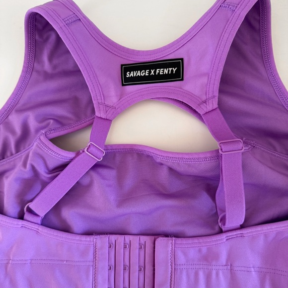 SAVAGE x FENTY • Hotline Medium Impact Sports Bra in Purple Mist - Picture 7 of 13